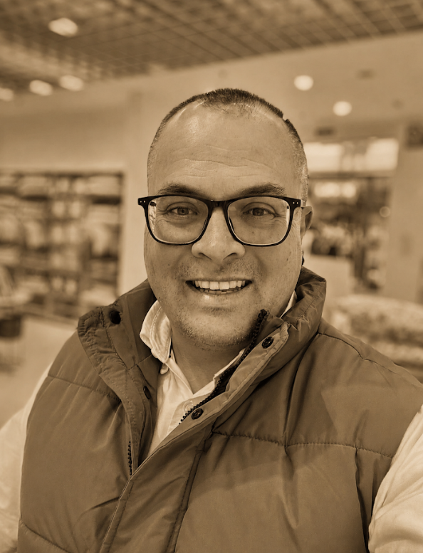 César González 